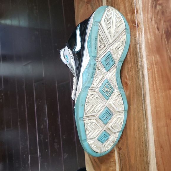 Nike Zoom Lebron hi top youth size 4 2009 edition - Picture 8 of 12